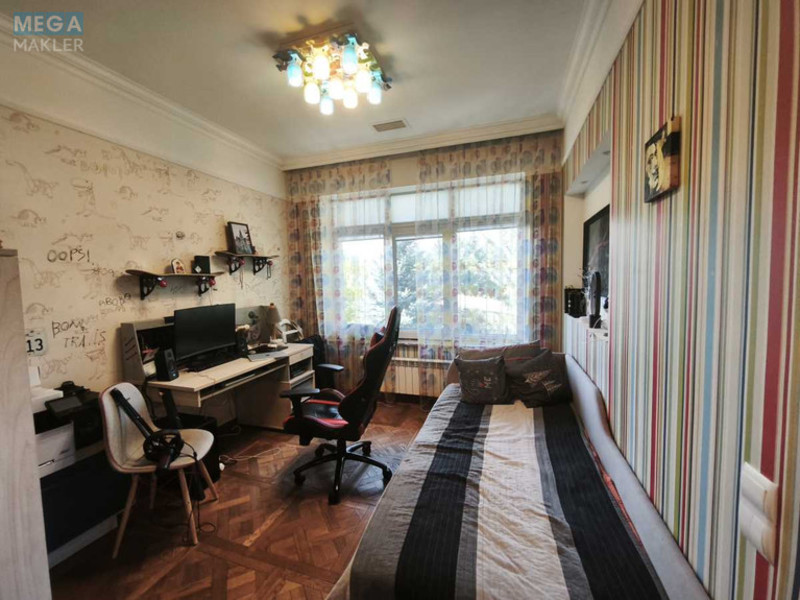 Продаж дома, 2&nbsp;поверху, 225&nbsp;кв.м, 6&nbsp;кімнат, ділянка 8&nbsp;соток, <a class="location-link" href="/yubilejnoe-pgt/" title="Недвижимость Ювілейне">Ювілейне</a>, Харьковская (изображение 17)