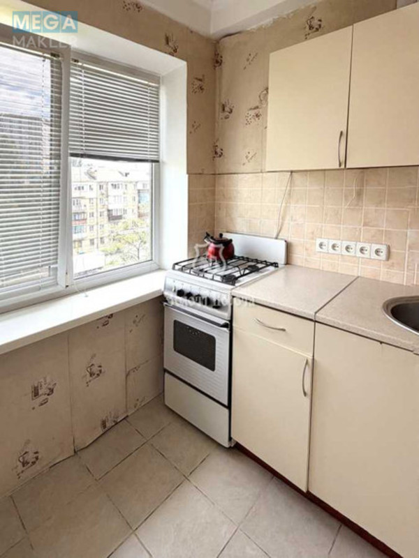 Продаж 1 кімнатної квартири (28,8/14,8/6,5), 5 пов. 5 пов. будинку, <a class="location-link" href="/kiev/" title="Недвижимость Київ">Київ</a>, <a class="location-link" href="/kiev/dneprovskij/" title="Недвижимость Дніпровський район">Дніпровський р-н</a>, Празька вул., 28 (изображение 5)