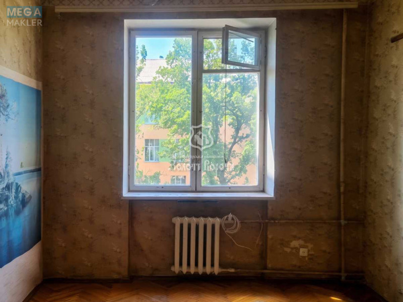 Продаж 3 кімнатної квартири (70,3/45/8,1), 4 пов. 5 пов. будинку, <a class="location-link" href="/kiev/" title="Недвижимость Київ">Київ</a>, <a class="location-link" href="/kiev/solomenskij/" title="Недвижимость Солом'янський район">Солом'янський р-н</a>, Івана Світличного вул., 6 (изображение 8)