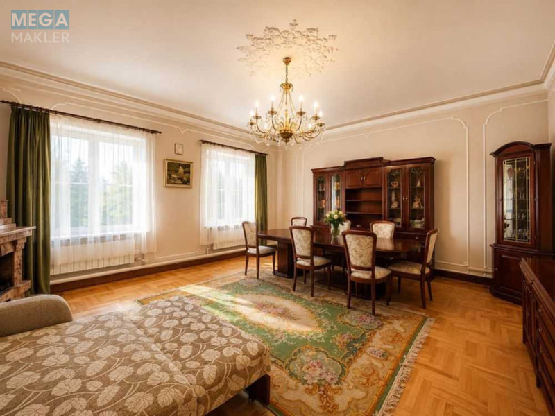 Продаж дома, 2&nbsp;поверху, 299&nbsp;кв.м, 4&nbsp;кімнати, ділянка 72&nbsp;сотки, <a class="location-link" href="/zhukovcy-selo-kv/" title="Недвижимость Жуківці">Жуківці</a>, Шевченка (изображение 8)