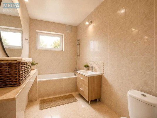 Продаж дома, 2&nbsp;поверху, 299&nbsp;кв.м, 4&nbsp;кімнати, ділянка 72&nbsp;сотки, <a class="location-link" href="/zhukovcy-selo-kv/" title="Недвижимость Жуківці">Жуківці</a>, Шевченка (изображение 10)