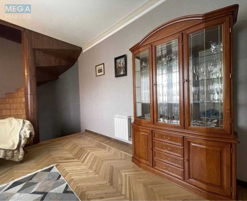 Продаж дома, 2&nbsp;поверху, 299&nbsp;кв.м, 4&nbsp;кімнати, ділянка 72&nbsp;сотки, <a class="location-link" href="/zhukovcy-selo-kv/" title="Недвижимость Жуківці">Жуківці</a>, Шевченка (изображение 11)