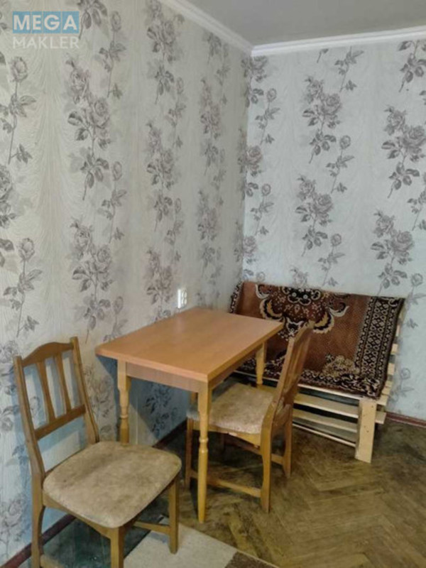Оренда кімнати (підселення), <a class="location-link" href="/kiev/" title="Недвижимость Київ">Київ</a>, <a class="location-link" href="/kiev/podolskij/" title="Недвижимость Подільський район">Подільський р-н</a>, Межова вул., 119 (изображение 4)