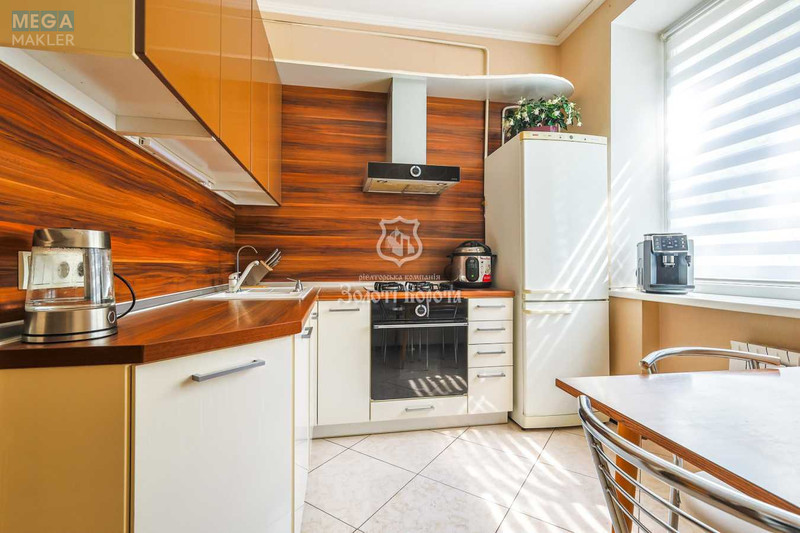 Продаж 3 кімнатної квартири (86,8/52/8,1), 1 пов. 5 пов. будинку, <a class="location-link" href="/kiev/" title="Недвижимость Київ">Київ</a>, <a class="location-link" href="/kiev/shevchenkovskij/" title="Недвижимость Шевченківський район">Шевченківський р-н</a>, Сімї Хохлових вул., 6 (изображение 13)
