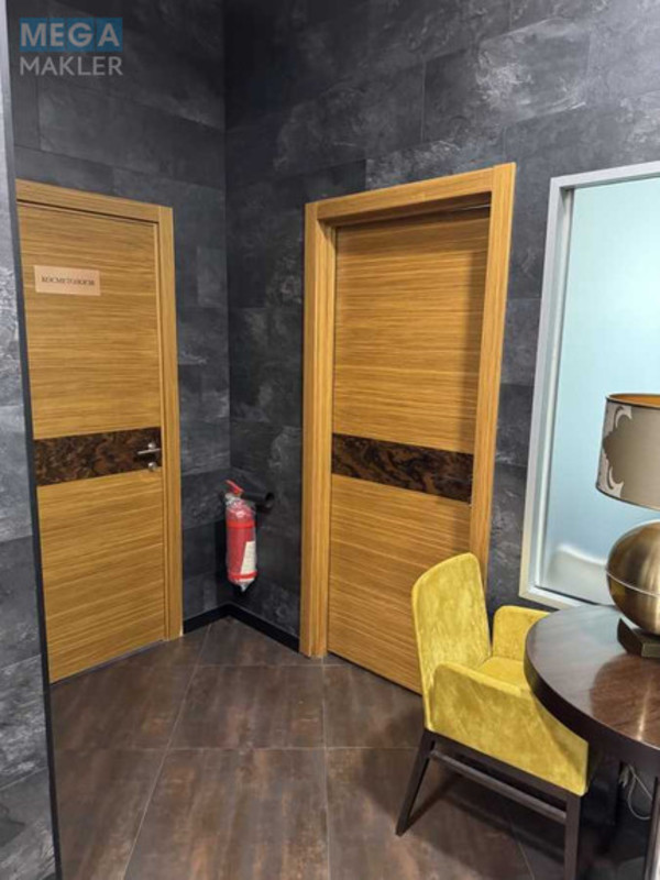 Продаж комерційної нерухомості, 203&nbsp;кв.м, под магазин, <a class="location-link" href="/kiev/" title="Недвижимость Київ">Київ</a>, <a class="location-link" href="/kiev/darnickij/" title="Недвижимость Дарницький район">Дарницький р-н</a>, Княжий Затон вул., 21 (изображение 19)