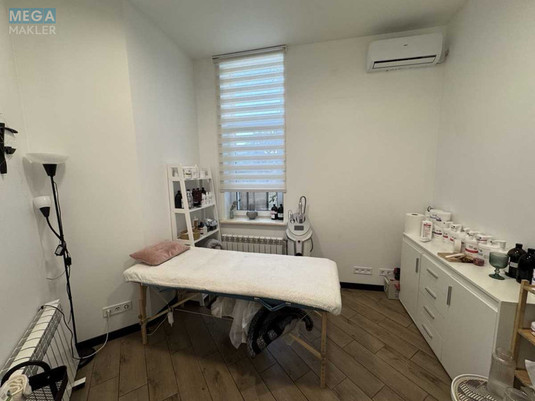 Продаж комерційної нерухомості, 203&nbsp;кв.м, под магазин, <a class="location-link" href="/kiev/" title="Недвижимость Київ">Київ</a>, <a class="location-link" href="/kiev/darnickij/" title="Недвижимость Дарницький район">Дарницький р-н</a>, Княжий Затон вул., 21 (изображение 22)