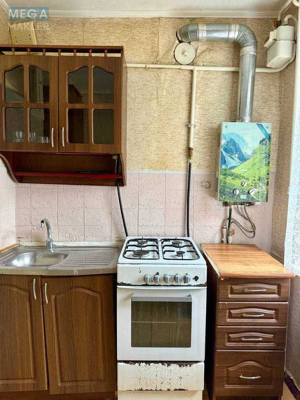 Продаж 1 кімнатної квартири (30,7/16/5), 3 пов. 5 пов. будинку, <a class="location-link" href="/kiev/" title="Недвижимость Київ">Київ</a>, <a class="location-link" href="/kiev/shevchenkovskij/" title="Недвижимость Шевченківський район">Шевченківський р-н</a>, Берестейский просп., 98 (изображение 8)