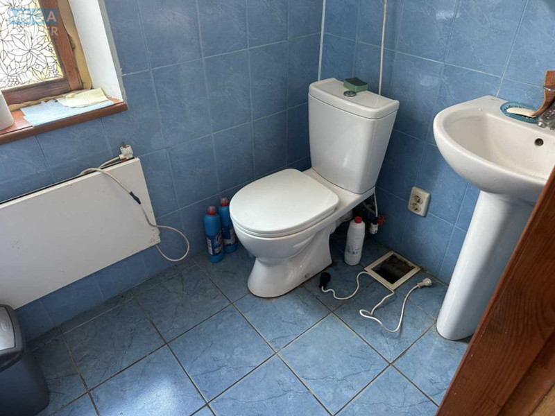 Продаж дома, 2&nbsp;поверху, 98&nbsp;кв.м, 6&nbsp;кімнат, ділянка 10&nbsp;соток, <a class="location-link" href="/kiev/" title="Недвижимость Київ">Київ</a>, <a class="location-link" href="/kiev/darnickij/" title="Недвижимость Дарницький район">Дарницький р-н</a>, 15-а Ентузіастів вул. (изображение 24)