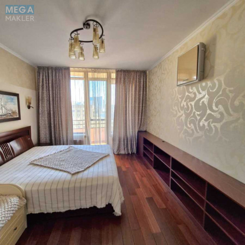 Продаж 3 кімнатної квартири (134/69/21), 6 пов. 15 пов. будинку, <a class="location-link" href="/kiev/" title="Недвижимость Київ">Київ</a>, <a class="location-link" href="/kiev/goloseevskij/" title="Недвижимость Голосіївський район">Голосіївський р-н</a>, Жилянська вул., 59 (изображение 6)
