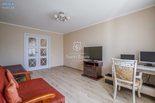 Продаж 3 кімнатної квартири (110/39/14,2), 7 пов. 8 пов. будинку, <a class="location-link" href="/kiev/" title="Недвижимость Київ">Київ</a>, <a class="location-link" href="/kiev/podolskij/" title="Недвижимость Подільський район">Подільський р-н</a>, Межигірська вул., 43 (изображение 7)