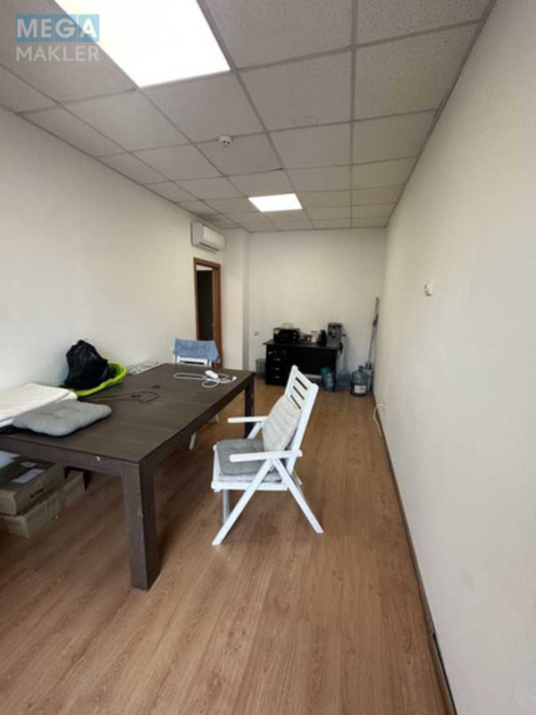 Оренда комерційної нерухомості, 50&nbsp;кв.м, под офис, <a class="location-link" href="/odessa/" title="Недвижимость Одеса">Одеса</a>, <a class="location-link" href="/odessa/suvorovskij/" title="Недвижимость Суворовський район">Суворовський р-н</a>, Атамана Головатого, 92 (изображение 7)