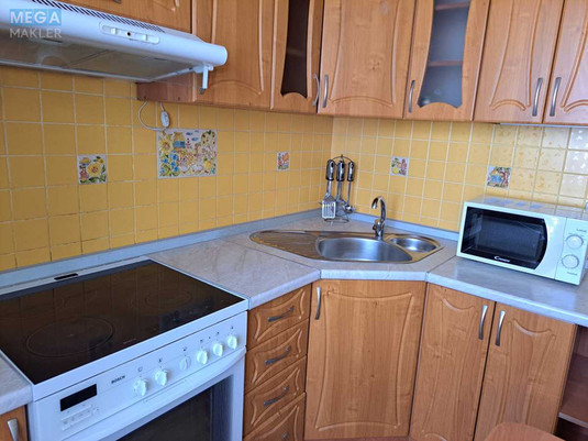 Оренда 2 кімнатної квартири, <a class="location-link" href="/kiev/" title="Недвижимость Київ">Київ</a>, <a class="location-link" href="/kiev/solomenskij/" title="Недвижимость Солом'янський район">Солом'янський р-н</a>, Повітрофлотська вул., 15 (изображение 6)