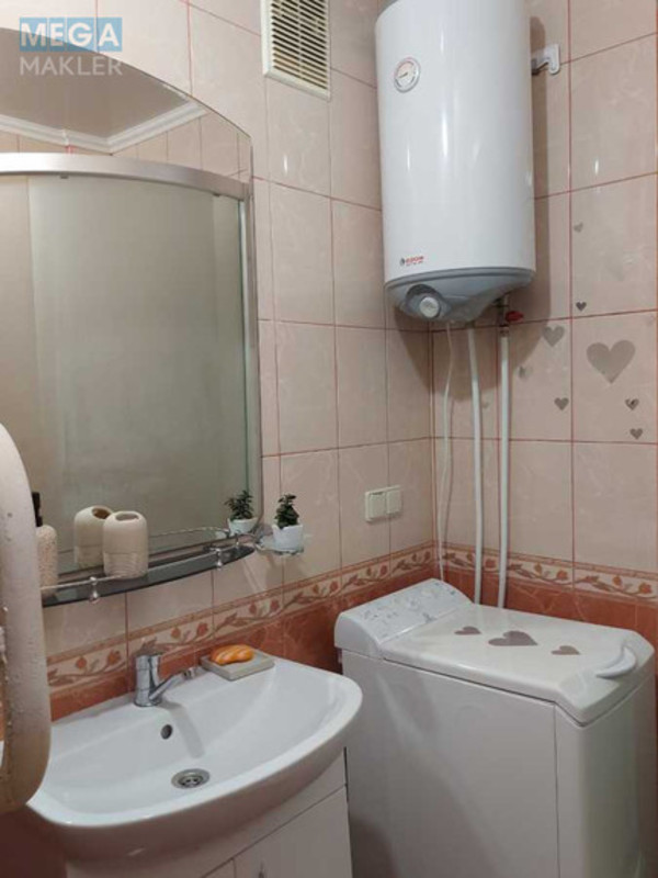 Оренда 2 кімнатної квартири, <a class="location-link" href="/kiev/" title="Недвижимость Київ">Київ</a>, <a class="location-link" href="/kiev/solomenskij/" title="Недвижимость Солом'янський район">Солом'янський р-н</a>, Повітрофлотська вул., 15 (изображение 9)