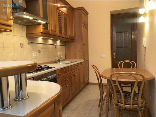 Оренда 2 кімнатної квартири, <a class="location-link" href="/kiev/" title="Недвижимость Київ">Київ</a>, <a class="location-link" href="/kiev/shevchenkovskij/" title="Недвижимость Шевченківський район">Шевченківський р-н</a>, Воровского ул., 38 (изображение 2)