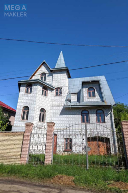 Продаж дома, 3&nbsp;поверху, 300&nbsp;кв.м, 5&nbsp;кімнат, ділянка 13&nbsp;соток, <a class="location-link" href="/hotov/" title="Недвижимость Хотів">Хотів</a>, Пироговська вул., 79 (изображение 2)