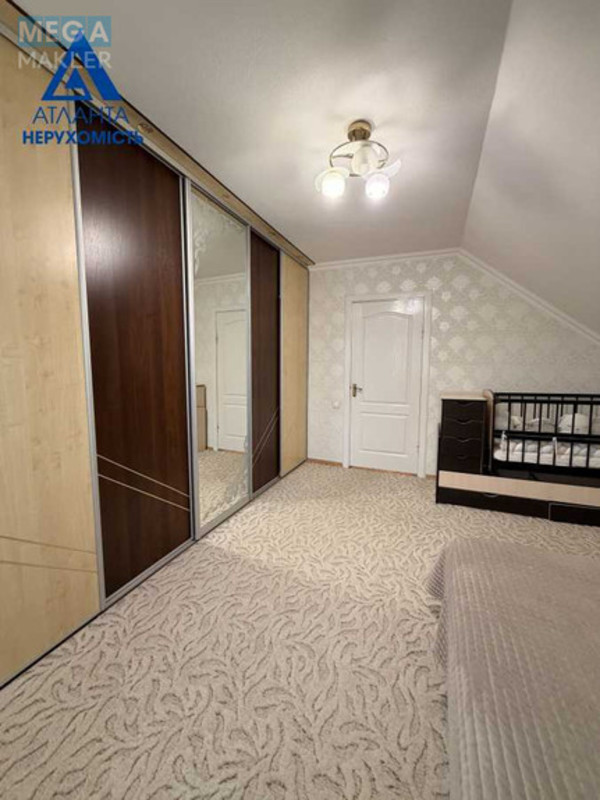 Продаж 5 кімнатної квартири (151/100/17), 2 пов. 2 пов. будинку, <a class="location-link" href="/lutsk/" title="Недвижимость Луцьк">Луцьк</a>, Шевченка, 61 (изображение 8)