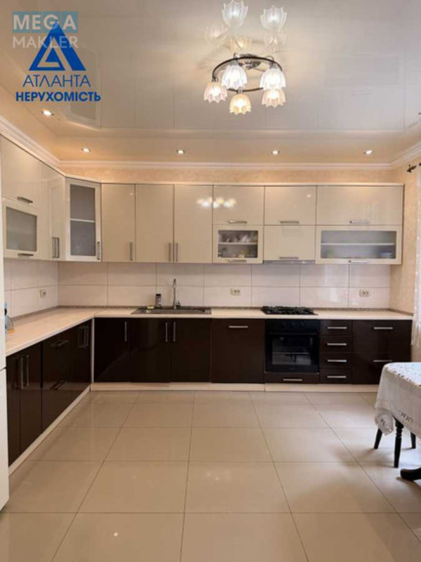 Продаж 5 кімнатної квартири (151/100/17), 2 пов. 2 пов. будинку, <a class="location-link" href="/lutsk/" title="Недвижимость Луцьк">Луцьк</a>, Шевченка, 61 (изображение 22)