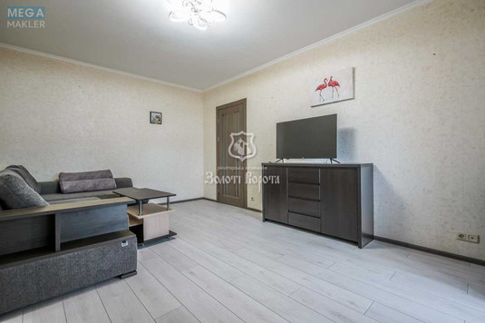 Продаж 1 кімнатної квартири (45/20/12), 3 пов. 18 пов. будинку, <a class="location-link" href="/kiev/" title="Недвижимость Київ">Київ</a>, <a class="location-link" href="/kiev/darnickij/" title="Недвижимость Дарницький район">Дарницький р-н</a>, Ревуцького вул., 42а (изображение 2)