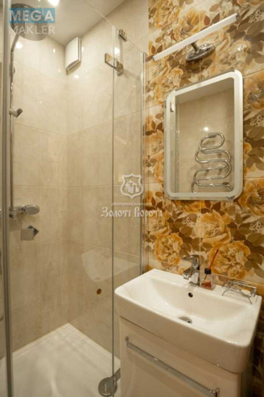 Продаж дома, 3&nbsp;поверху, 200&nbsp;кв.м, 6&nbsp;кімнат, ділянка 1&nbsp;сотка, <a class="location-link" href="/kiev/" title="Недвижимость Київ">Київ</a>, <a class="location-link" href="/kiev/obolonskij/" title="Недвижимость Оболонський район">Оболонський р-н</a>, Богатирський проїзд, 14 (изображение 17)