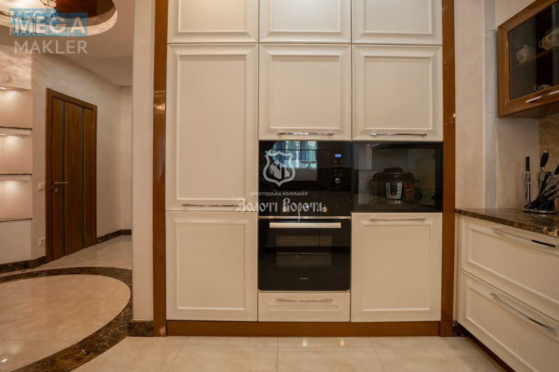 Продаж дома, 3&nbsp;поверху, 200&nbsp;кв.м, 6&nbsp;кімнат, ділянка 1&nbsp;сотка, <a class="location-link" href="/kiev/" title="Недвижимость Київ">Київ</a>, <a class="location-link" href="/kiev/obolonskij/" title="Недвижимость Оболонський район">Оболонський р-н</a>, Богатирський проїзд, 14 (изображение 27)