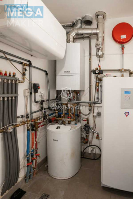 Продаж дома, 3&nbsp;поверху, 200&nbsp;кв.м, 6&nbsp;кімнат, ділянка 1&nbsp;сотка, <a class="location-link" href="/kiev/" title="Недвижимость Київ">Київ</a>, <a class="location-link" href="/kiev/obolonskij/" title="Недвижимость Оболонський район">Оболонський р-н</a>, Богатирський проїзд, 14 (изображение 43)
