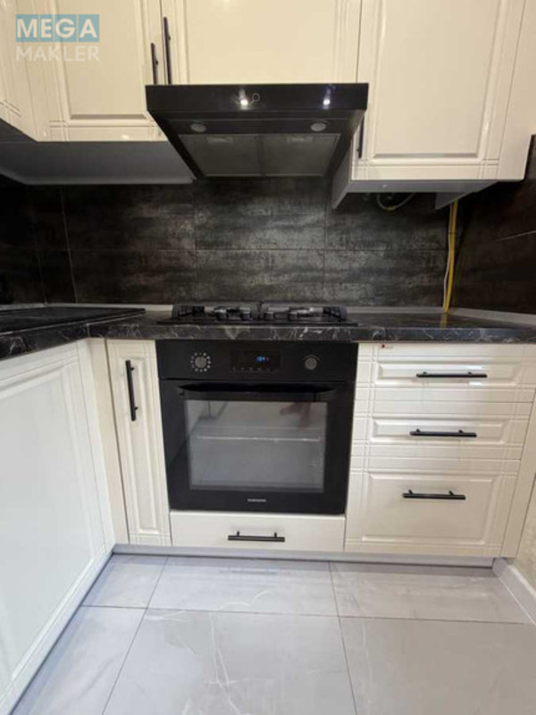 Продаж 3 кімнатної квартири (56/40/7), 1 пов. 5 пов. будинку, <a class="location-link" href="/kiev/" title="Недвижимость Київ">Київ</a>, <a class="location-link" href="/kiev/solomenskij/" title="Недвижимость Солом'янський район">Солом'янський р-н</a>, Братів Зерових вул., 14/18 (изображение 5)