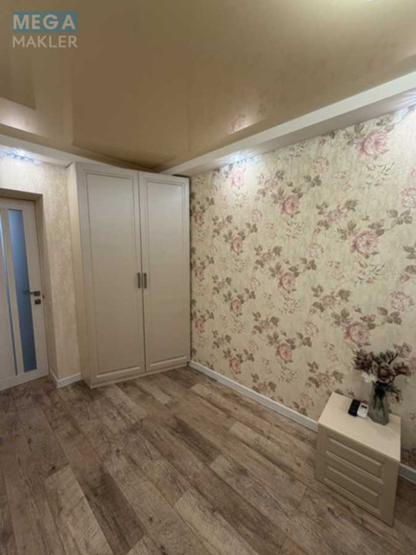 Продаж 3 кімнатної квартири (56/40/7), 1 пов. 5 пов. будинку, <a class="location-link" href="/kiev/" title="Недвижимость Київ">Київ</a>, <a class="location-link" href="/kiev/solomenskij/" title="Недвижимость Солом'янський район">Солом'янський р-н</a>, Братів Зерових вул., 14/18 (изображение 12)