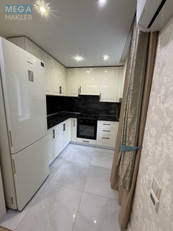 Продаж 3 кімнатної квартири (56/40/7), 1 пов. 5 пов. будинку, <a class="location-link" href="/kiev/" title="Недвижимость Київ">Київ</a>, <a class="location-link" href="/kiev/solomenskij/" title="Недвижимость Солом'янський район">Солом'янський р-н</a>, Братів Зерових вул., 14/18 (изображение 14)