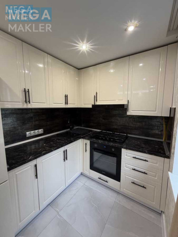Продаж 3 кімнатної квартири (56/40/7), 1 пов. 5 пов. будинку, <a class="location-link" href="/kiev/" title="Недвижимость Київ">Київ</a>, <a class="location-link" href="/kiev/solomenskij/" title="Недвижимость Солом'янський район">Солом'янський р-н</a>, Братів Зерових вул., 14/18 (изображение 24)