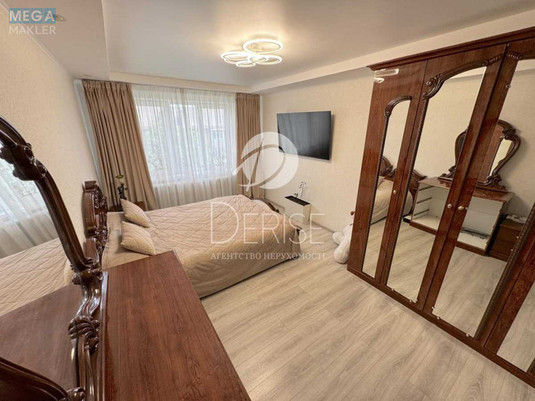 Продаж 2 кімнатної квартири (47/30/8), 5 пов. 5 пов. будинку, <a class="location-link" href="/kiev/" title="Недвижимость Київ">Київ</a>, <a class="location-link" href="/kiev/podolskij/" title="Недвижимость Подільський район">Подільський р-н</a>, Краснопольская ул., 12а (изображение 19)