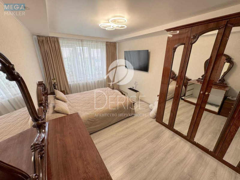 Продаж 2 кімнатної квартири (47/30/8), 5 пов. 5 пов. будинку, <a class="location-link" href="/kiev/" title="Недвижимость Київ">Київ</a>, <a class="location-link" href="/kiev/podolskij/" title="Недвижимость Подільський район">Подільський р-н</a>, Краснопольская ул., 12а (изображение 19)