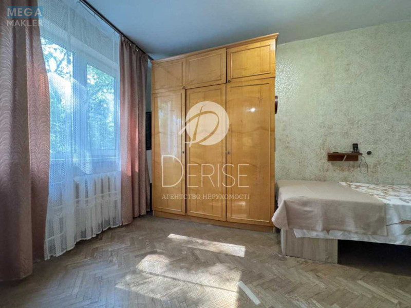 Продаж 2 кімнатної квартири (45/31/8), 1 пов. 5 пов. будинку, <a class="location-link" href="/kiev/" title="Недвижимость Київ">Київ</a>, <a class="location-link" href="/kiev/solomenskij/" title="Недвижимость Солом'янський район">Солом'янський р-н</a>, Николая Василенка ул., 8 (изображение 4)