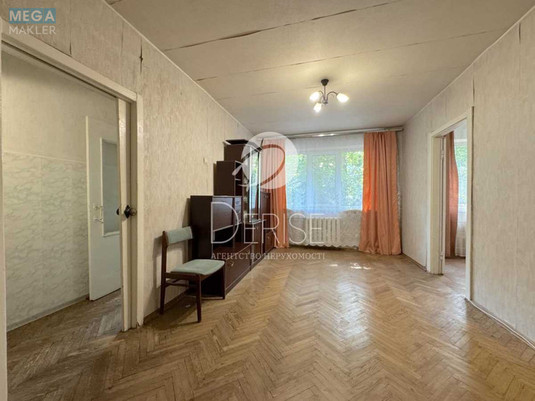 Продаж 2 кімнатної квартири (45/31/8), 1 пов. 5 пов. будинку, <a class="location-link" href="/kiev/" title="Недвижимость Київ">Київ</a>, <a class="location-link" href="/kiev/solomenskij/" title="Недвижимость Солом'янський район">Солом'янський р-н</a>, Николая Василенка ул., 8 (изображение 7)