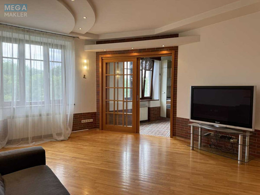 Продаж 3 кімнатної квартири (75/40/20), 5 пов. 5 пов. будинку, <a class="location-link" href="/kiev/" title="Недвижимость Київ">Київ</a>, <a class="location-link" href="/kiev/pecherskij/" title="Недвижимость Печерський район">Печерський р-н</a>, Ивана Мазепы ул., 4 (изображение 3)