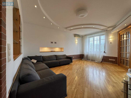 Продаж 3 кімнатної квартири (75/40/20), 5 пов. 5 пов. будинку, <a class="location-link" href="/kiev/" title="Недвижимость Київ">Київ</a>, <a class="location-link" href="/kiev/pecherskij/" title="Недвижимость Печерський район">Печерський р-н</a>, Ивана Мазепы ул., 4 (изображение 12)