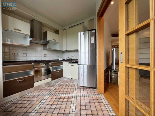 Продаж 3 кімнатної квартири (75/40/20), 5 пов. 5 пов. будинку, <a class="location-link" href="/kiev/" title="Недвижимость Київ">Київ</a>, <a class="location-link" href="/kiev/pecherskij/" title="Недвижимость Печерський район">Печерський р-н</a>, Ивана Мазепы ул., 4 (изображение 13)
