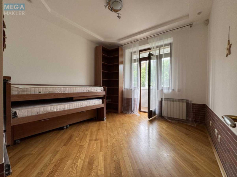 Продаж 3 кімнатної квартири (75/40/20), 5 пов. 5 пов. будинку, <a class="location-link" href="/kiev/" title="Недвижимость Київ">Київ</a>, <a class="location-link" href="/kiev/pecherskij/" title="Недвижимость Печерський район">Печерський р-н</a>, Ивана Мазепы ул., 4 (изображение 15)