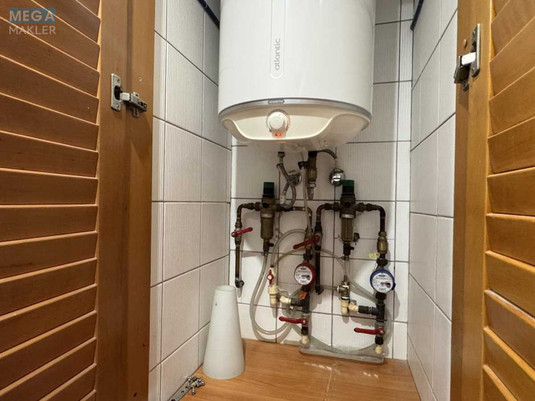 Продаж 3 кімнатної квартири (75/40/20), 5 пов. 5 пов. будинку, <a class="location-link" href="/kiev/" title="Недвижимость Київ">Київ</a>, <a class="location-link" href="/kiev/pecherskij/" title="Недвижимость Печерський район">Печерський р-н</a>, Ивана Мазепы ул., 4 (изображение 20)