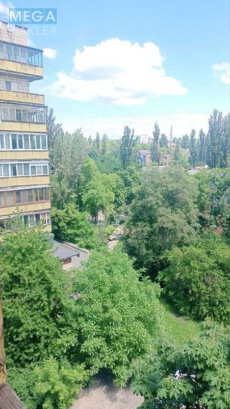 Продаж 1 кімнатної квартири (40/19/8), 7 пов. 9 пов. будинку, <a class="location-link" href="/kiev/" title="Недвижимость Київ">Київ</a>, <a class="location-link" href="/kiev/svyatoshinskij/" title="Недвижимость Святошинський район">Святошинський р-н</a>, Академика Доброхотова ул., 11 (изображение 14)