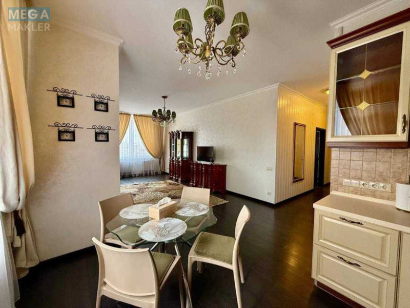 Оренда 2 кімнатної квартири, <a class="location-link" href="/kiev/" title="Недвижимость Київ">Київ</a>, <a class="location-link" href="/kiev/shevchenkovskij/" title="Недвижимость Шевченківський район">Шевченківський р-н</a>, Дмитриевская ул., 80 (изображение 6)