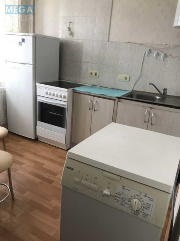 Оренда 1 кімнатної квартири, <a class="location-link" href="/kiev/" title="Недвижимость Київ">Київ</a>, <a class="location-link" href="/kiev/obolonskij/" title="Недвижимость Оболонський район">Оболонський р-н</a>, Оболонський просп., 9 (изображение 7)