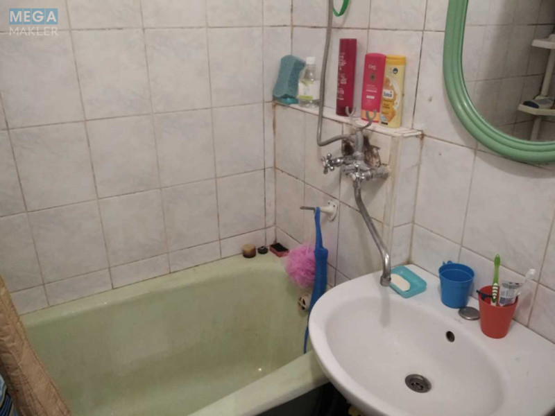 Оренда кімнати (підселення), <a class="location-link" href="/kiev/" title="Недвижимость Київ">Київ</a>, <a class="location-link" href="/kiev/desnyanskij/" title="Недвижимость Деснянський район">Деснянський р-н</a>, Марини Цвєтаєвої вул., 8 (изображение 5)