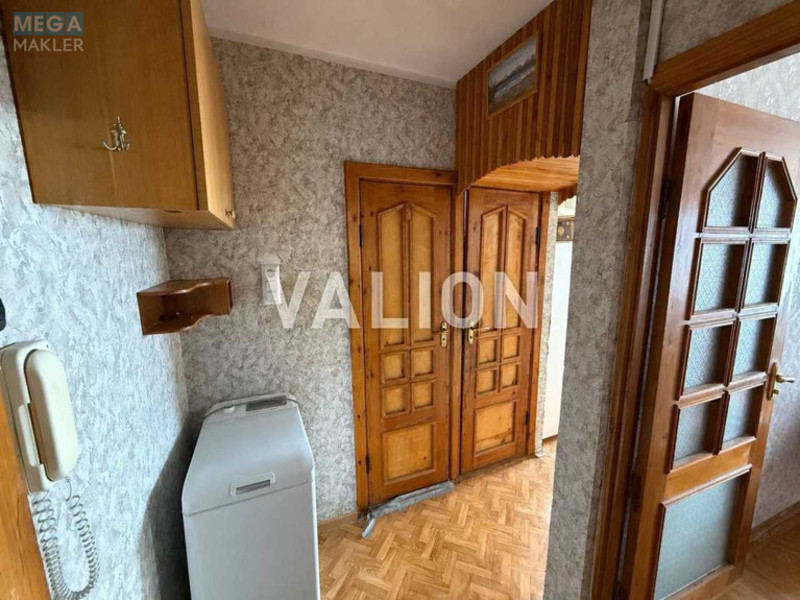 Продаж 1 кімнатної квартири (33/16/8), 16 пов. 16 пов. будинку, <a class="location-link" href="/kiev/" title="Недвижимость Київ">Київ</a>, <a class="location-link" href="/kiev/dneprovskij/" title="Недвижимость Дніпровський район">Дніпровський р-н</a>, Радужная ул., 17А (изображение 7)
