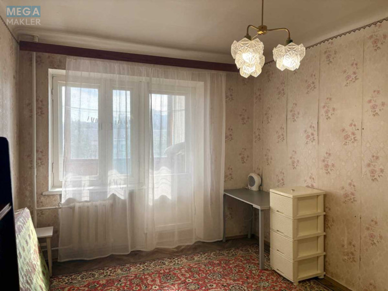 Оренда 3 кімнатної квартири, <a class="location-link" href="/kiev/" title="Недвижимость Київ">Київ</a>, <a class="location-link" href="/kiev/solomenskij/" title="Недвижимость Солом'янський район">Солом'янський р-н</a>, Словянська вул., 28 (изображение 2)