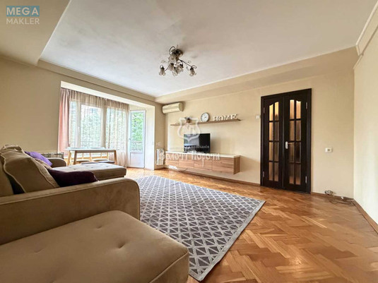 Продаж 3 кімнатної квартири (63,2/45,3/6,3), 3 пов. 9 пов. будинку, <a class="location-link" href="/kiev/" title="Недвижимость Київ">Київ</a>, <a class="location-link" href="/kiev/pecherskij/" title="Недвижимость Печерський район">Печерський р-н</a>, Лесі Українки бульв., 14 (изображение 2)