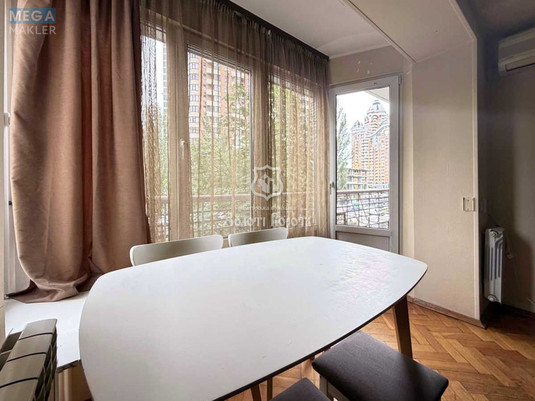 Продаж 3 кімнатної квартири (63,2/45,3/6,3), 3 пов. 9 пов. будинку, <a class="location-link" href="/kiev/" title="Недвижимость Київ">Київ</a>, <a class="location-link" href="/kiev/pecherskij/" title="Недвижимость Печерський район">Печерський р-н</a>, Лесі Українки бульв., 14 (изображение 7)