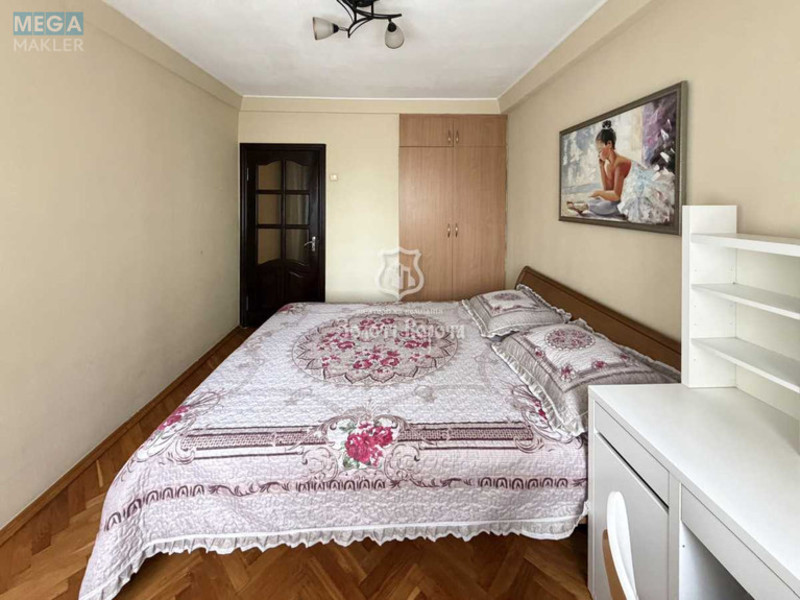 Продаж 3 кімнатної квартири (63,2/45,3/6,3), 3 пов. 9 пов. будинку, <a class="location-link" href="/kiev/" title="Недвижимость Київ">Київ</a>, <a class="location-link" href="/kiev/pecherskij/" title="Недвижимость Печерський район">Печерський р-н</a>, Лесі Українки бульв., 14 (изображение 10)
