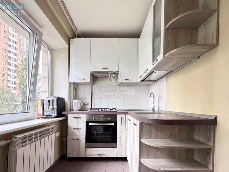 Продаж 3 кімнатної квартири (63,2/45,3/6,3), 3 пов. 9 пов. будинку, <a class="location-link" href="/kiev/" title="Недвижимость Київ">Київ</a>, <a class="location-link" href="/kiev/pecherskij/" title="Недвижимость Печерський район">Печерський р-н</a>, Лесі Українки бульв., 14 (изображение 16)
