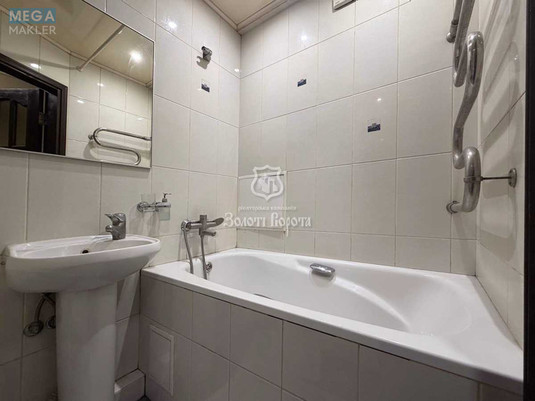 Продаж 3 кімнатної квартири (63,2/45,3/6,3), 3 пов. 9 пов. будинку, <a class="location-link" href="/kiev/" title="Недвижимость Київ">Київ</a>, <a class="location-link" href="/kiev/pecherskij/" title="Недвижимость Печерський район">Печерський р-н</a>, Лесі Українки бульв., 14 (изображение 19)