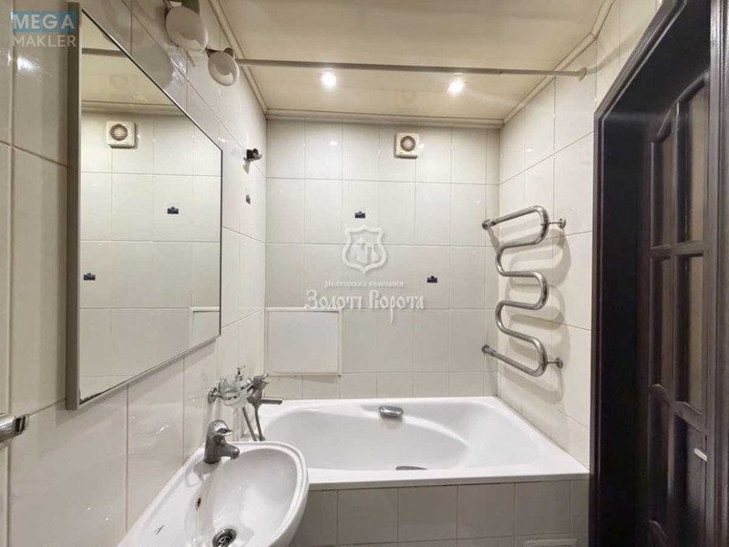 Продаж 3 кімнатної квартири (63,2/45,3/6,3), 3 пов. 9 пов. будинку, <a class="location-link" href="/kiev/" title="Недвижимость Київ">Київ</a>, <a class="location-link" href="/kiev/pecherskij/" title="Недвижимость Печерський район">Печерський р-н</a>, Лесі Українки бульв., 14 (изображение 20)